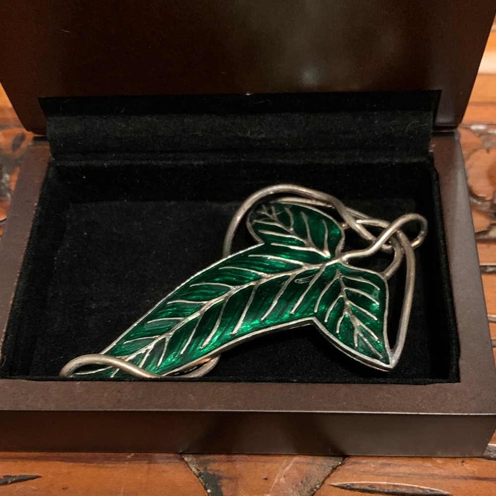 Lord of the Rings Elven Brooch